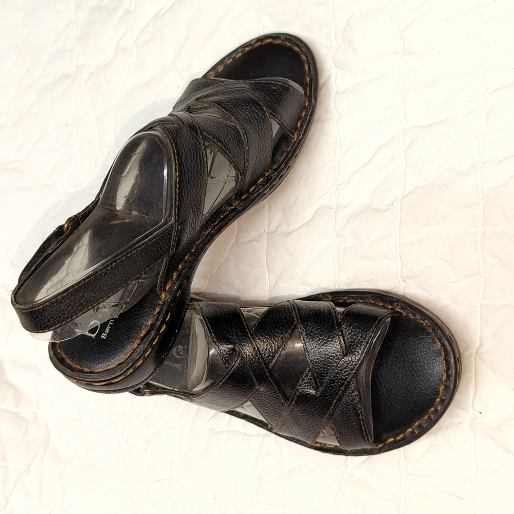 New Born boc Black Leather Sandals Size 6